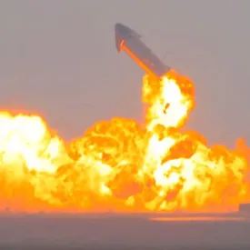 Прототип Starship от SpaceX впервые успешно приземлился после испытаний. Но потом он взорвался