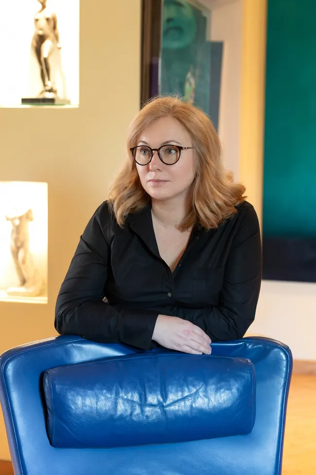 «Частная коллекция — всегда очень личная история»: основательница Cube.Moscow Елена Белоногова — о мировых арт-трендах и ценах на искусство