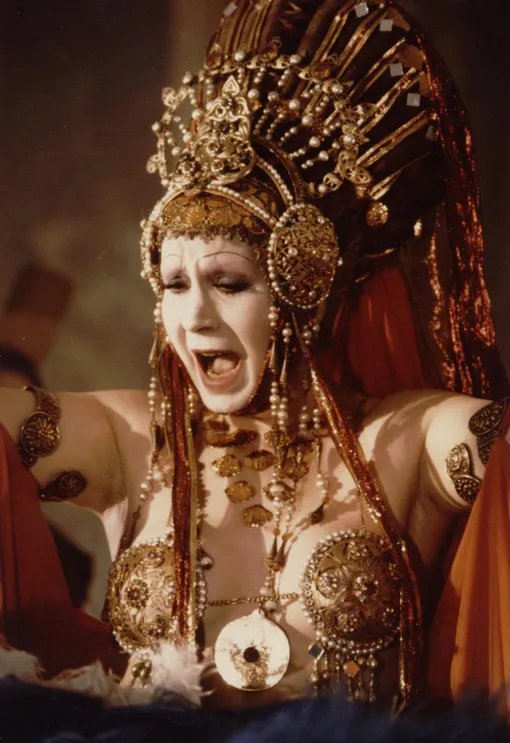 Кадр из фильма «Калигула» (1979)