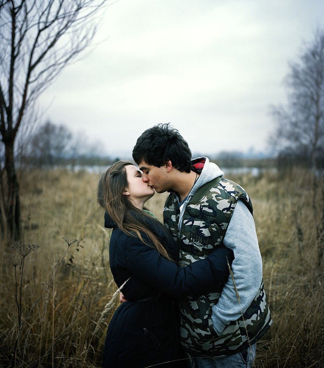 Совсем первая любовь. Любовь. Первая любовь. Фотосессия первая любовь. Выражения про первую любовь.