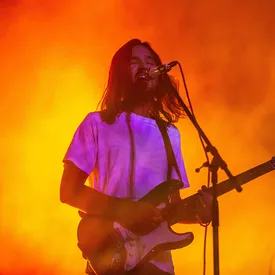 Фронтмен Tame Impala проспал «Грэмми» и узнал о своей победе на следующее утро Фронтмен Tame Impala проспал «Грэмми» и узнал о своей победе на следующее утро