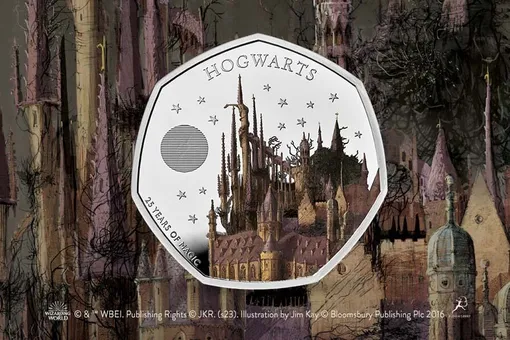В Великобритании выпустили монету с изображением Хогвартса — в честь 25-летия «Гарри Поттера»