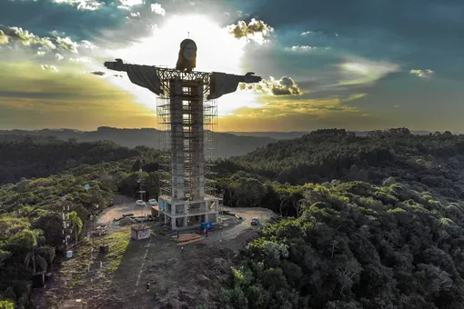 В Бразилии строят новую статую Иисуса Христа. Она будет выше, чем в Рио