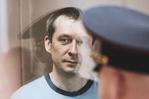 Суд приговорил экс-полковника Дмитрия Захарченко к 13 годам тюрьмы