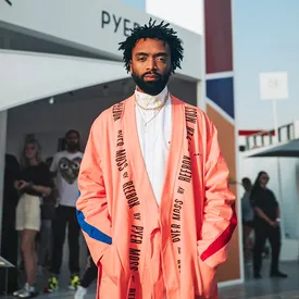 Основатель Pyer Moss Керби Жан-Реймонд стал глобальным креативным директором Reebok Основатель Pyer Moss Керби Жан-Реймонд стал глобальным креативным директором Reebok