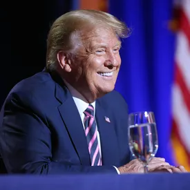 В предвыборной рекламе Трампа заметили российское оружие В предвыборной рекламе Трампа заметили российское оружие