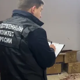 В Элисте мужчина подорвал центр психологической помощи. СК показал кадры с места взрыва В Элисте мужчина подорвал центр психологической помощи. СК показал кадры с места взрыва