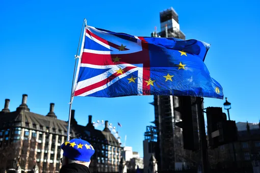 Парламент Британии проголосовал против «жесткого» варианта выхода из Евросоюза Парламент Британии проголосовал против «жесткого» варианта выхода из Евросоюза
