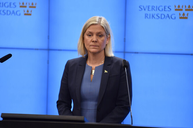 Первая женщина-премьер Швеции уходит в отставку. Она руководила правительством менее 12 часов