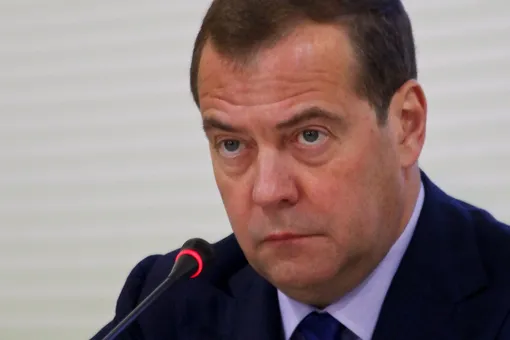 Медведев увидел в приостановке членства РФ в Совете Европы возможность вернуть смертную казнь Медведев увидел в приостановке членства РФ в Совете Европы возможность вернуть смертную казнь
