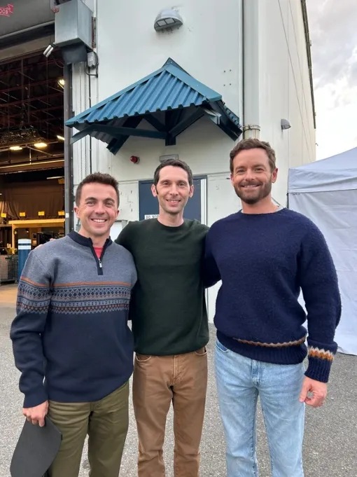 Фрэнки Муниз, Джастин Берфилд и Кристофер Мастерсон Frankie Muniz / X