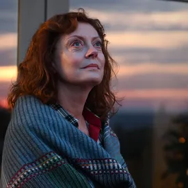 В Мультимедиа Арт Музее пройдет благотворительный показ фильма «Черный дрозд». Это драма о женщине, решившейся на эвтаназию из-за неизлечимой болезни