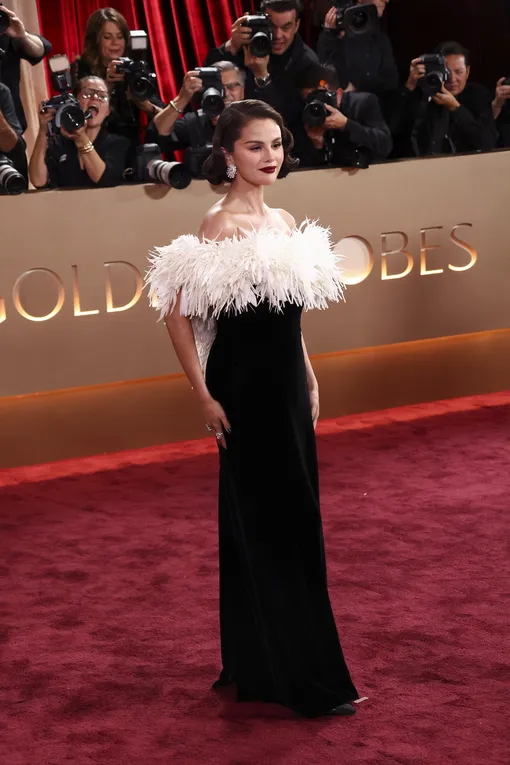 Селена Гомеc в Chanel