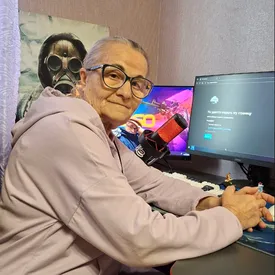 77-летняя стримерша из России выиграла международную премию NNYS 77-летняя стримерша из России выиграла международную премию NNYS