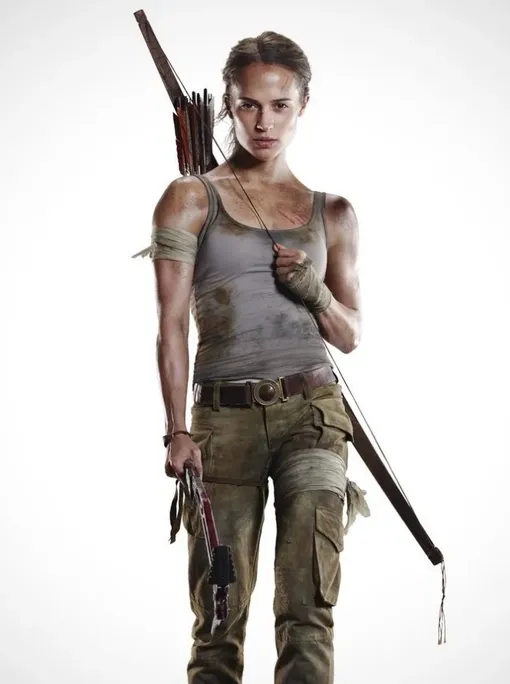 Алисия Викандер в образе Лары Крофт
