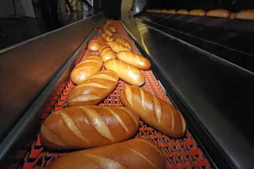 «Коммерсант»: производители хлеба предупредили о росте цен с августа на 7–12%. Минсельхоз не ожидает «существенного повышения»