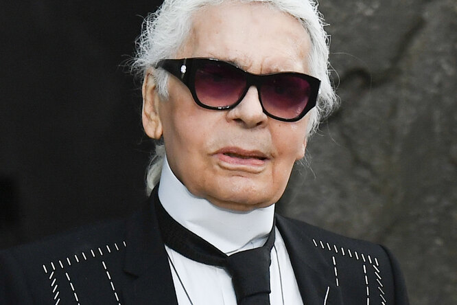 Умер модельер Карл Лагерфельд. Ему было 85 лет Умер модельер Карл Лагерфельд. Ему было 85 лет