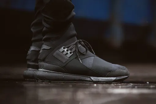 Y-3 Qasa — самая популярная модель из ассортимента Y-3