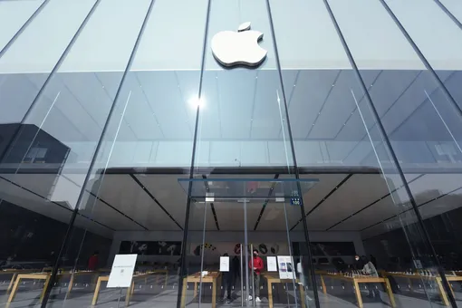 Apple сократит мировые поставки iPhone из-за коронавируса