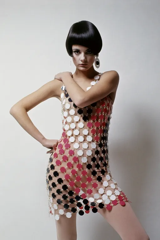 Платье из дебютной коллекции Paco Rabanne 1966 года