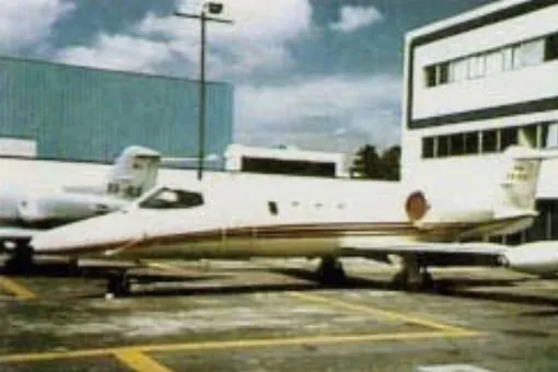 На этом частном самолете Эль Чапо наркотики перевозили из Тихуаны в Мехико