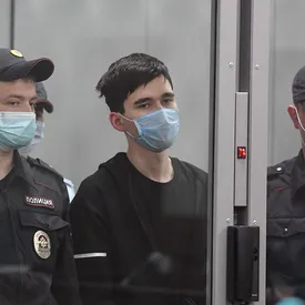 Суд в Казани арестовал 19-летнего Ильназа Галявиева, устроившего стрельбу в местной школе