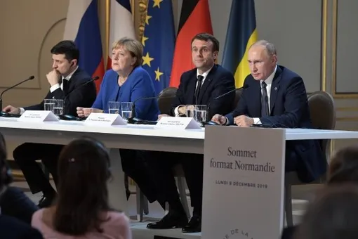 В Париже прошел саммит «нормандской четверки», где впервые встретились Путин и Зеленский. Что обсуждали президенты