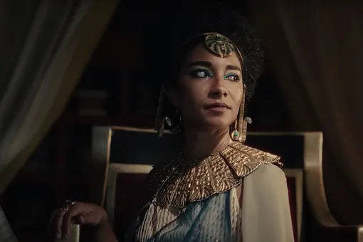 На Netflix подали в суд Египта из-за темнокожей главной героини в мини-сериале «Царица Клеопатра»