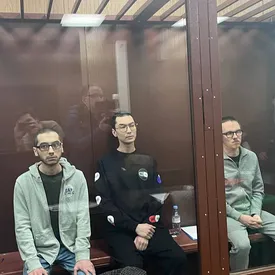 Прокуратура запросила Кириллу Суханову, Ариану Романовскому и Тамерлану Бигаеву до 8 лет колонии строгого режима Прокуратура запросила Кириллу Суханову, Ариану Романовскому и Тамерлану Бигаеву до 8 лет колонии строгого режима