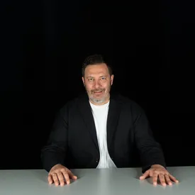Сергей Минаев и «Клипы ВКонтакте» запустили исторический проект для зумеров Сергей Минаев и «Клипы ВКонтакте» запустили исторический проект для зумеров