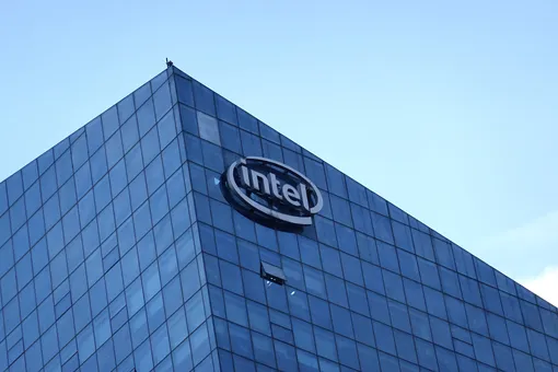 США теперь принадлежит 10% компании Intel США теперь принадлежит 10% компании Intel