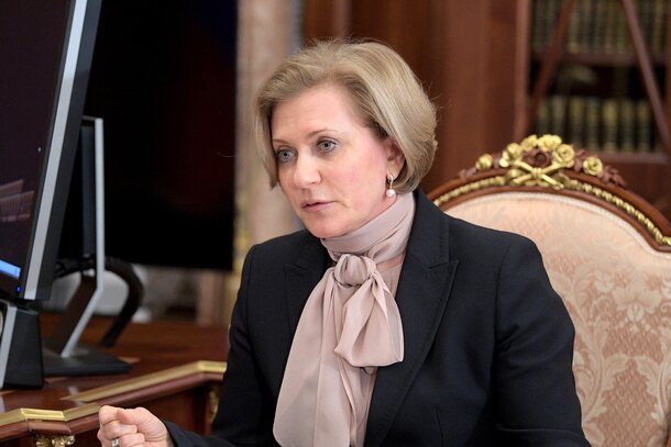 Анна Попова