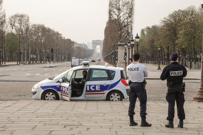 В Париже задержали россиянина по подозрению в стрельбе по прохожим на Елисейских полях