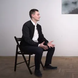Юрий Дудь взял интервью у создателя телеграм-канала Nexta. Для этого он съездил в Варшаву Юрий Дудь взял интервью у создателя телеграм-канала Nexta. Для этого он съездил в Варшаву