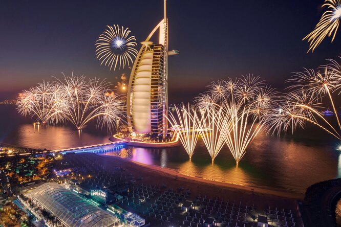 Новый год в Дубае: отели и рестораны Jumeirah Group открывают праздничную программу