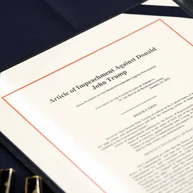 Дональд Трамп стал первым президентом в истории США, которому объявили импичмент дважды