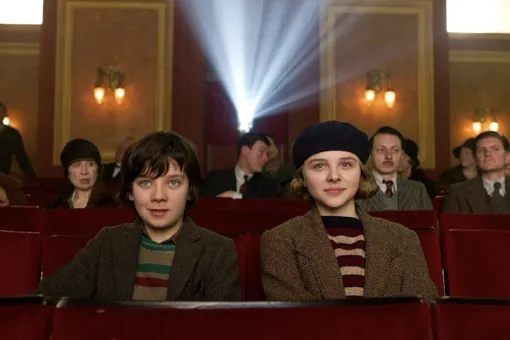 Зима на страницах и экране: 5 фильмов по книгам для долгих вечеров Зима на страницах и экране: 5 фильмов по книгам для долгих вечеров