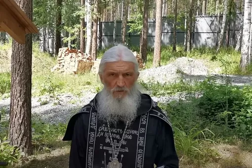 Запрещенный в служении схиигумен Сергий захватил женский монастырь на Урале и предложил патриарху сложить полномочия Запрещенный в служении схиигумен Сергий захватил женский монастырь на Урале и предложил патриарху сложить полномочия