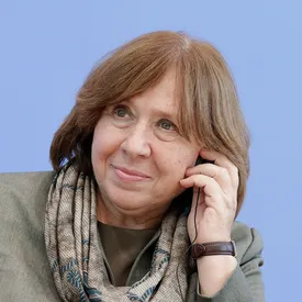 «Уйди, пока не поздно»: лауреат Нобелевской премии Светлана Алексиевич обратилась к Лукашенко