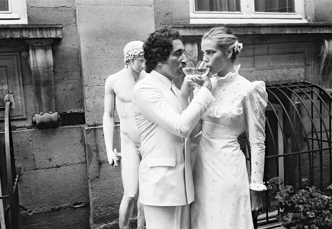 Wedding Of Margaux Hemingway And Erroll Wetson In Paris — 1975Margaux Hemingway gets married with Erroll Wetson in Paris in Jun 1975. (Photo by Bertrand Rindoff Petroff/Getty Images)