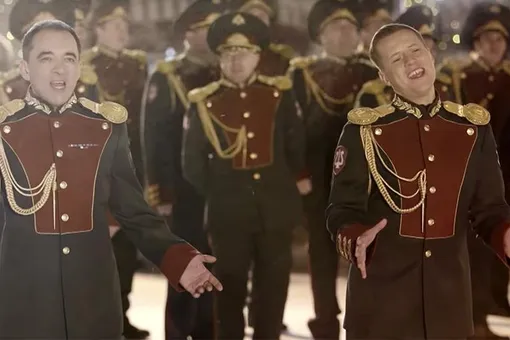 «Поющая армия звучит по-доброму»: Росгвардия записала новогодний клип на песню Last Christmas