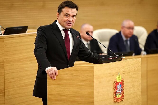 Губернатор Подмосковья по просьбе учащихся поручил добавить пельмени в школьное меню. В Роспотребнадзоре их считают «продуктом повышенного риска» Губернатор Подмосковья по просьбе учащихся поручил добавить пельмени в школьное меню. В Роспотребнадзоре их считают «продуктом повышенного риска»