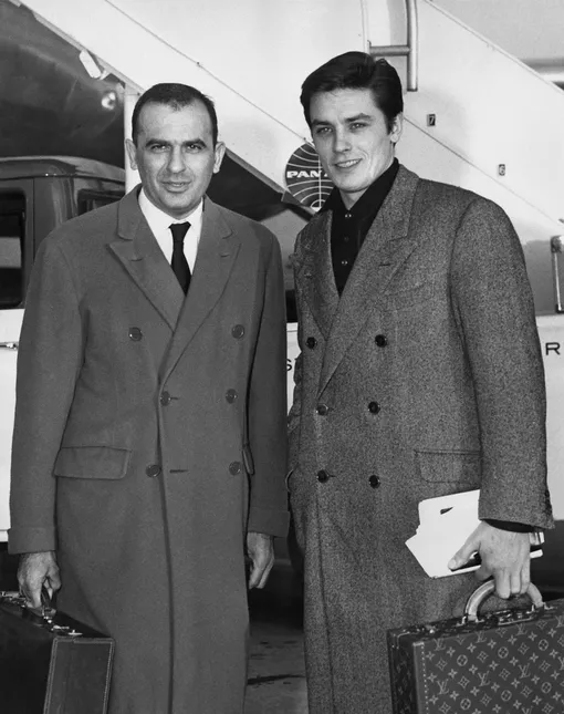 Рауль Леви и Ален Делон в аэропорту, 1964 Ален Делон
