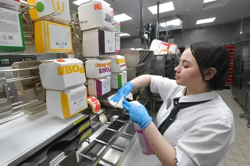 McDonald’s из-за коронавируса вводит систему чекинов во всех своих московских ресторанах