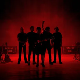 AC/DC выпустили первый сингл Shot in the Dark с нового альбома