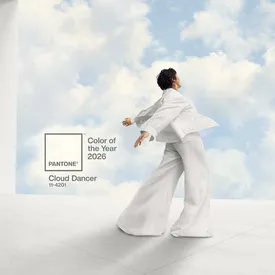 Pantone назвал цвет 2026 года — нейтральный белый