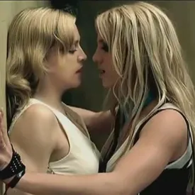 Клип дня: Бритни Спирс — Me Against The Music ft. Madonna Клип дня: Бритни Спирс — Me Against The Music ft. Madonna