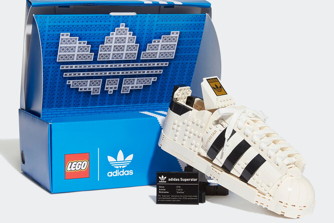adidas и Lego выпустили конструктор в виде кроссовок Superstar в натуральную величину