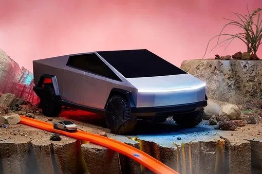 Американская компания создала копию Cybertruck Илона Маска. Она игрушечная и радиоуправляемая