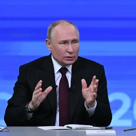 Путин провел «Итоги года», объединившие прямую линию и большую пресс-конференцию. Главное Путин провел «Итоги года», объединившие прямую линию и большую пресс-конференцию. Главное